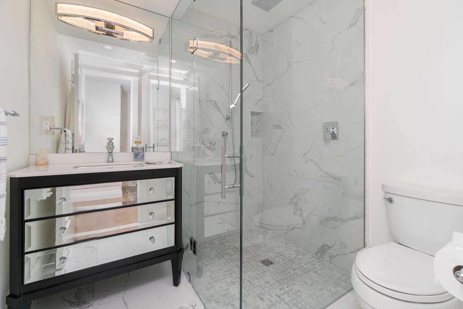 Marble ensuite renovation in Burlington